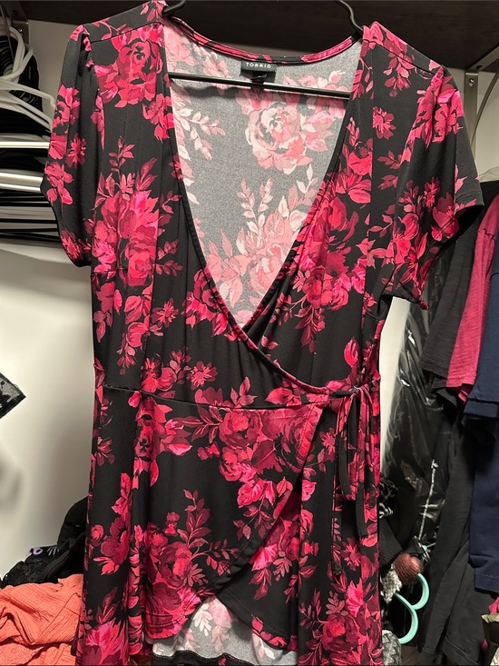 torrid Tops - torrid Black and Fuchsia Floral Wrap top